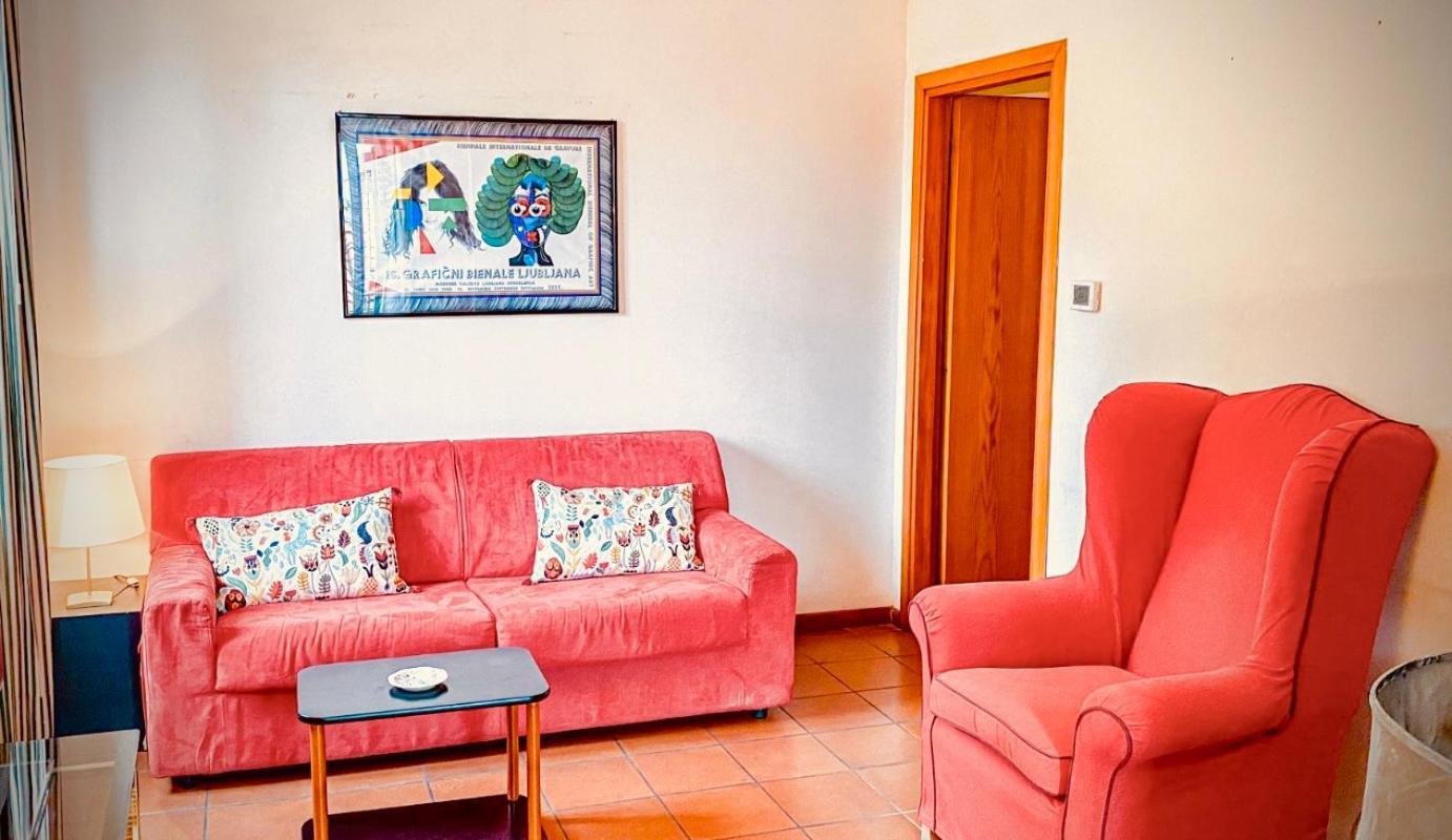 Le Residenze Dei Serravallo Trieste Luaran gambar