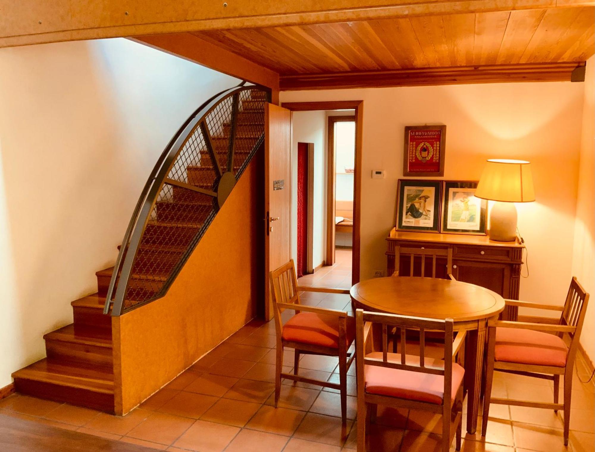 Le Residenze Dei Serravallo Trieste Luaran gambar