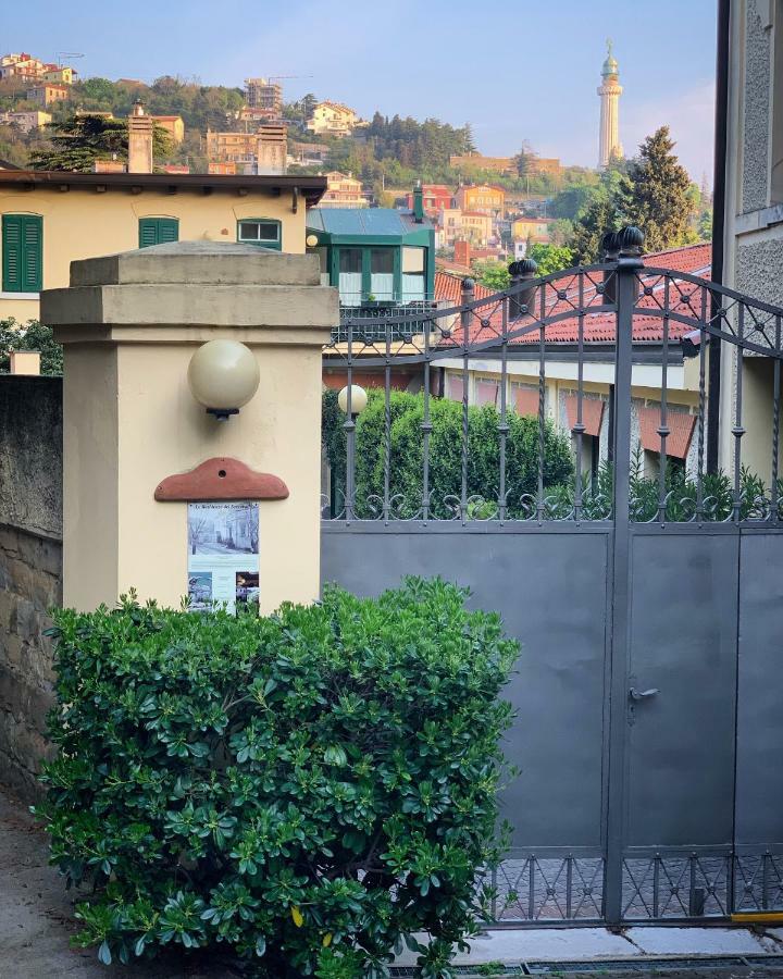 Le Residenze Dei Serravallo Trieste Luaran gambar